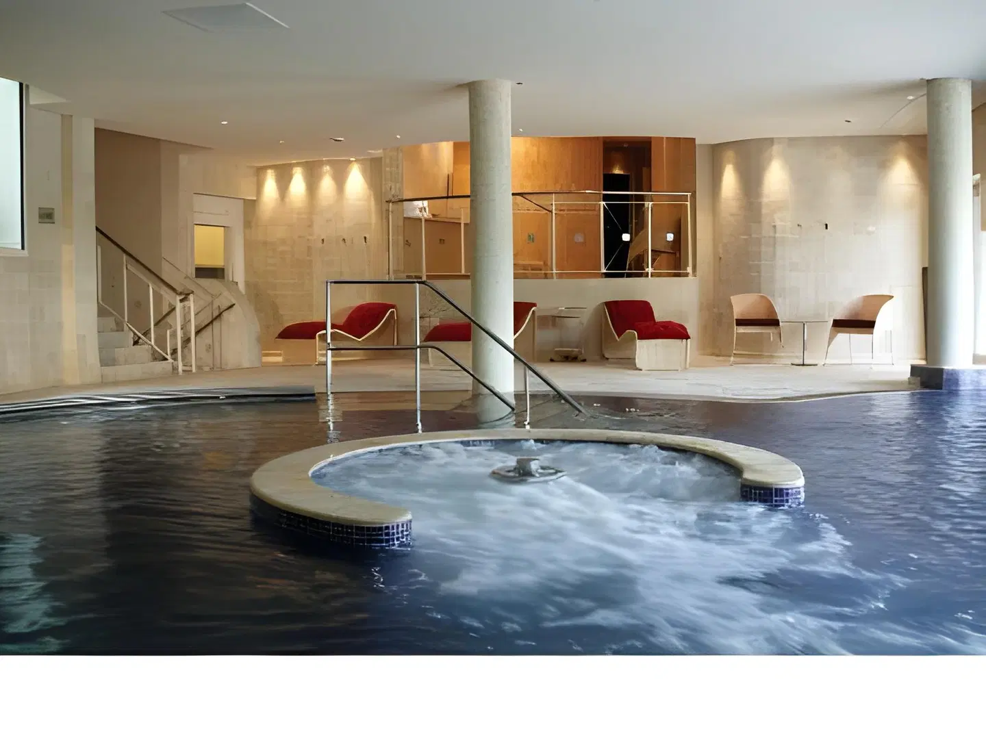Whatley Manor Hallenbad