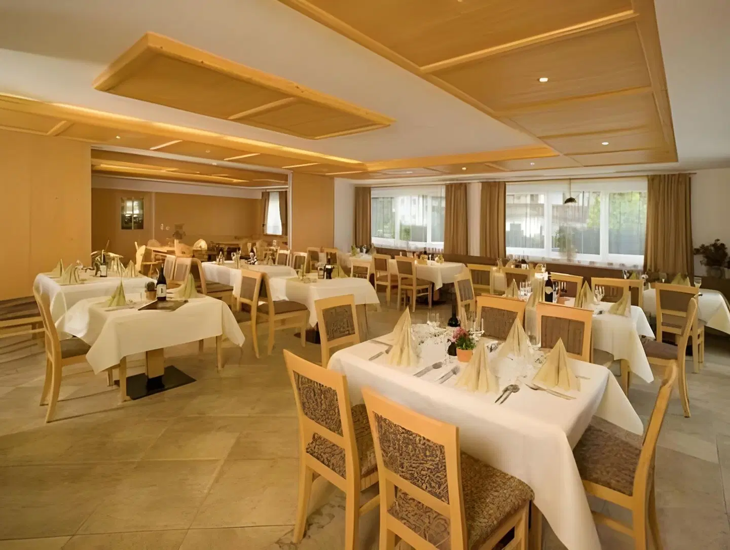 Wirtshaushotel Alpenrose RESTAURANT