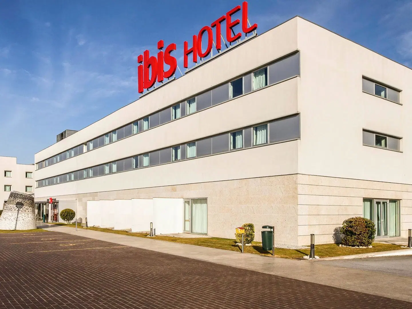 ibis Porto São João EXTERIOR