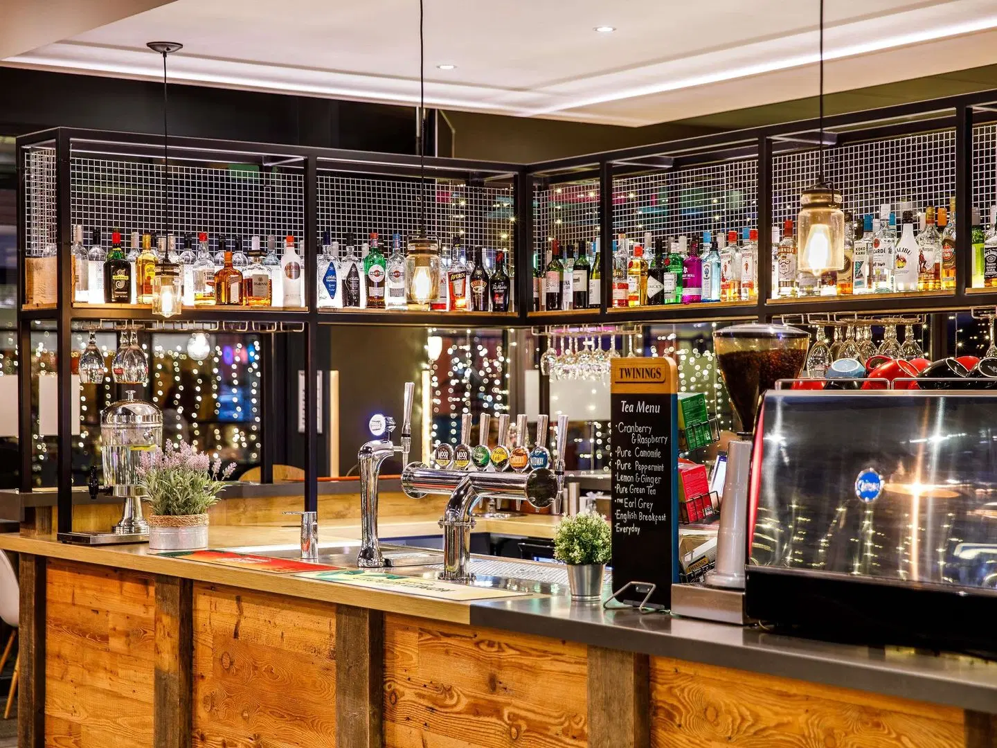ibis Bristol Centre Bar