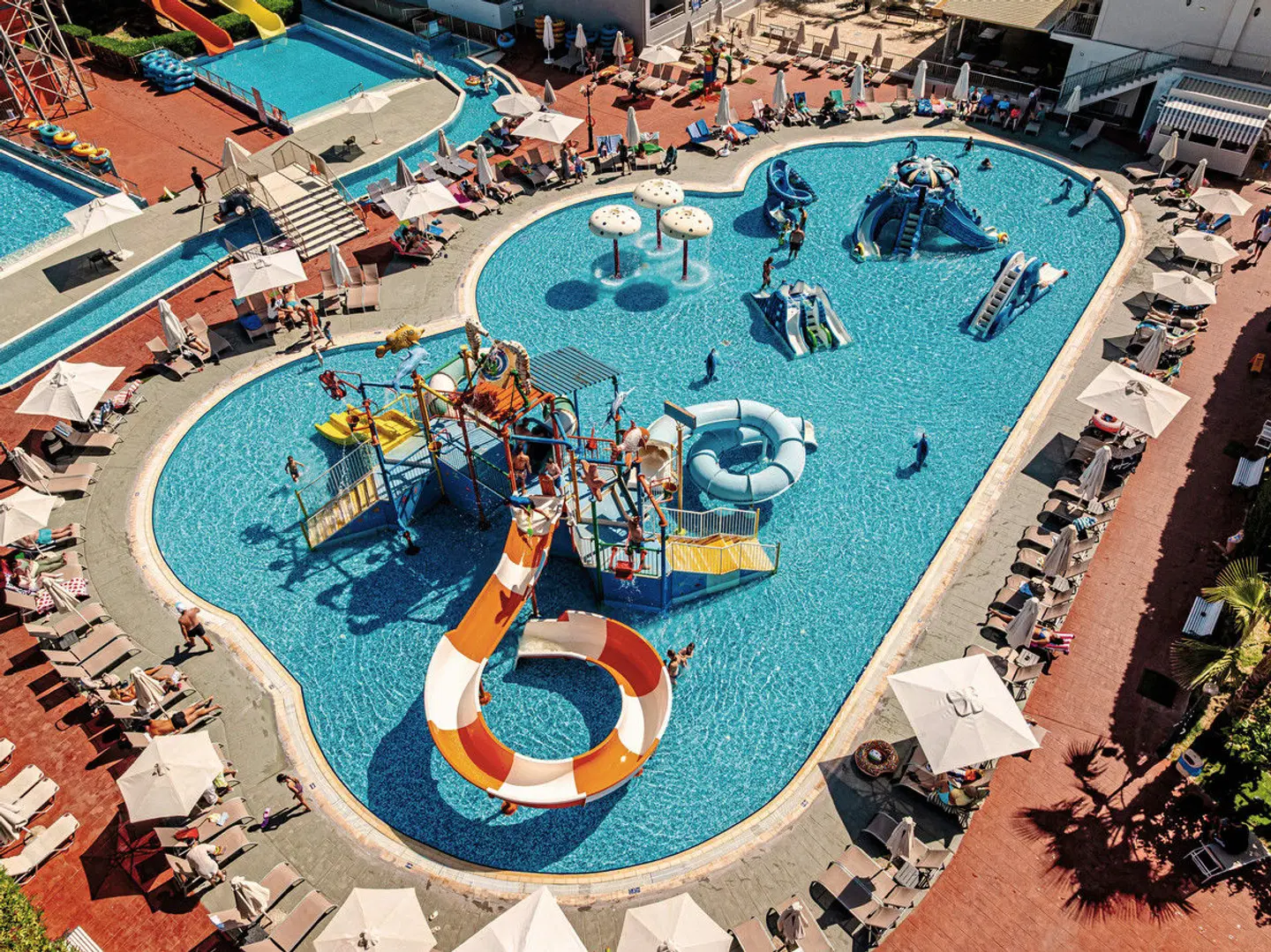 Caretta Beach Resort & WaterPark MODEL_IMPRESSION