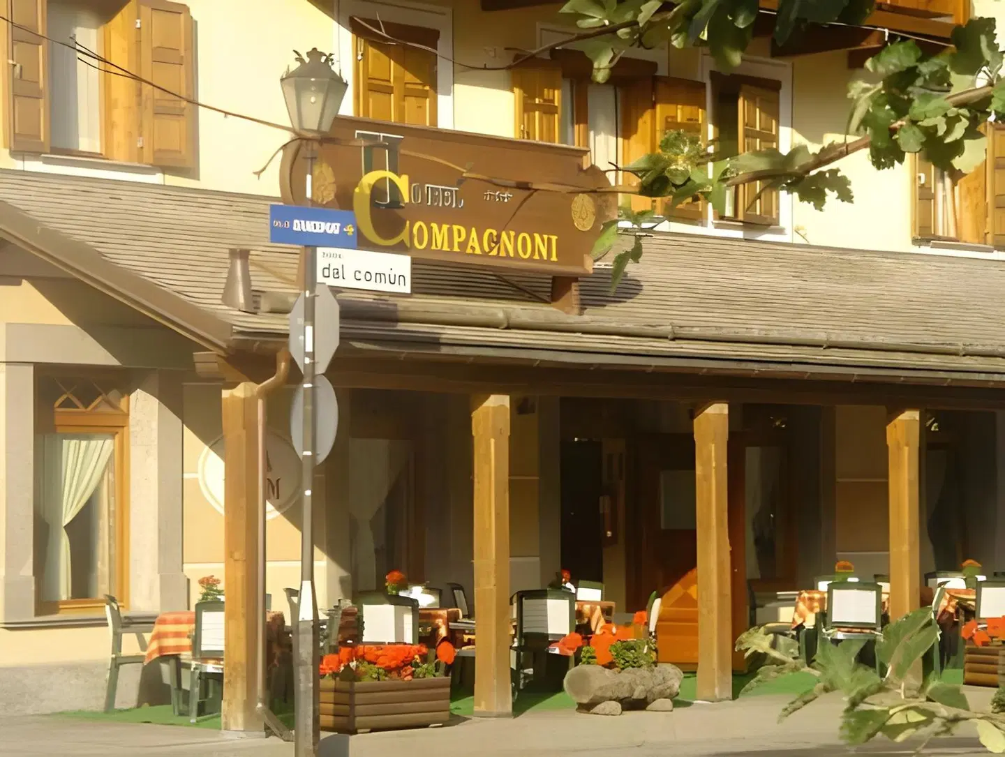 Compagnoni EXTERIOR