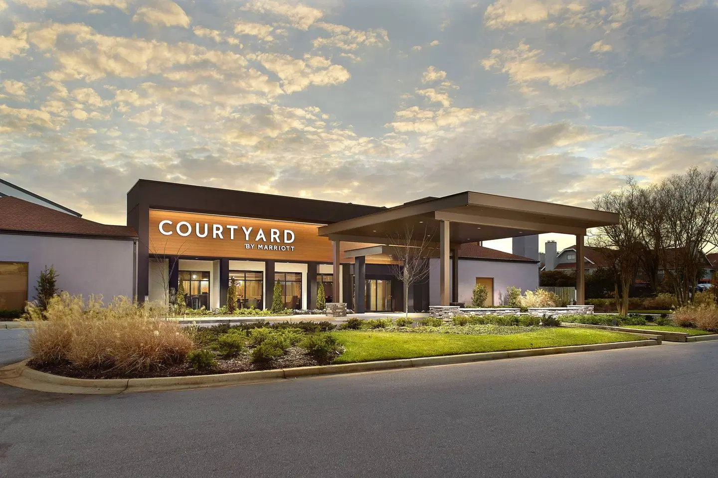 Courtyard by Marriott Greenville Haywood Mall EXTERIOR