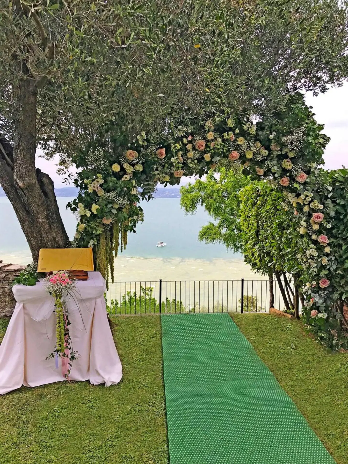 Ideal Restaurant