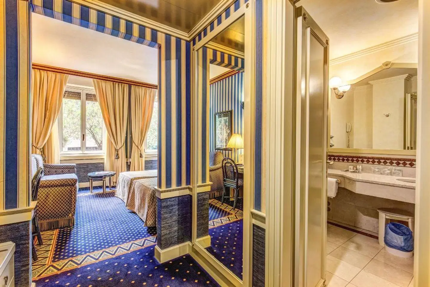 Auriga ROOM_EXAMPLE