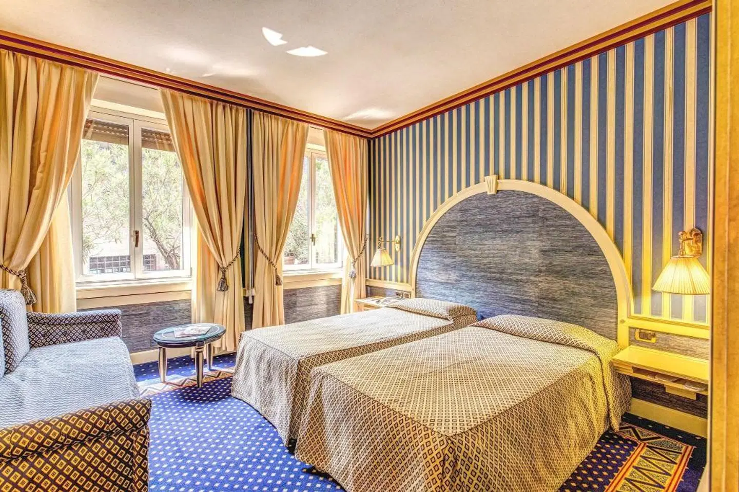 Auriga ROOM_EXAMPLE
