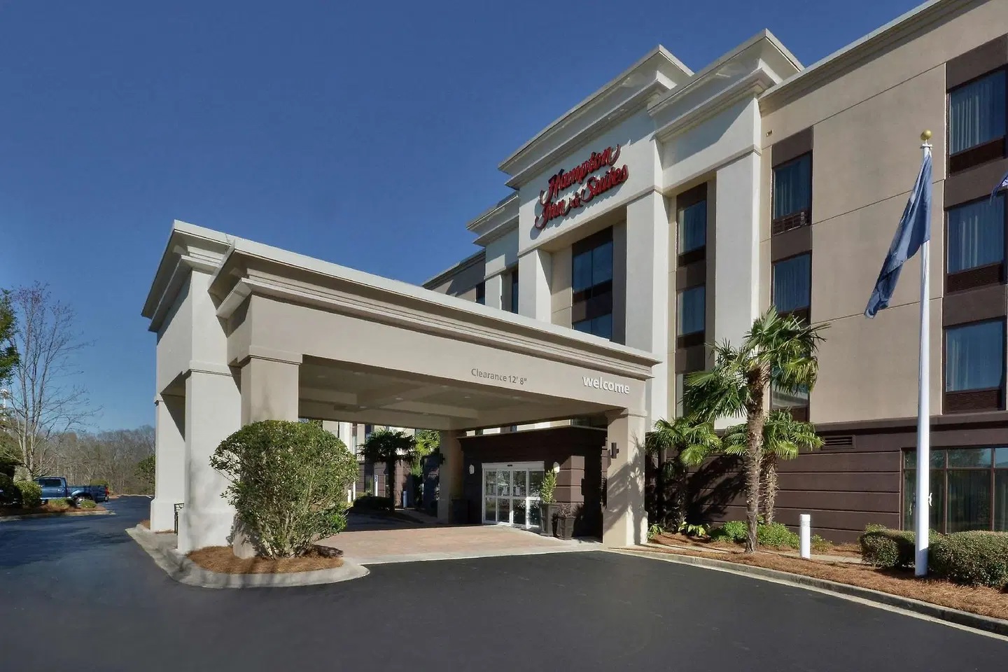 Hampton Inn & Suites Clinton EXTERIOR