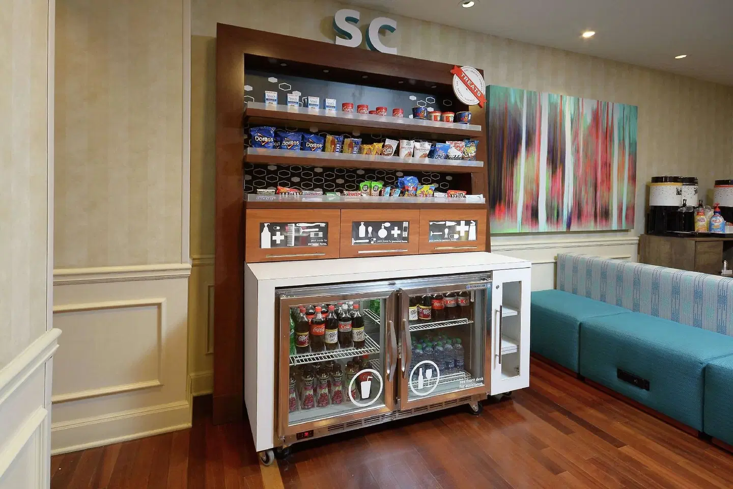 Hampton Inn & Suites Clinton Bar