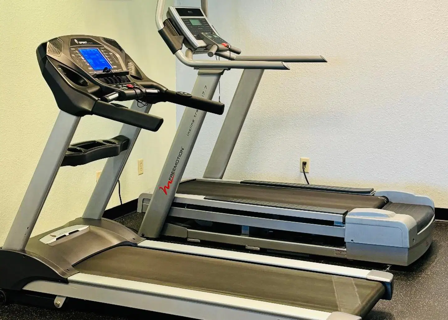 Pier House 60 Marina Hotel SPORTS_AND_LEISURE