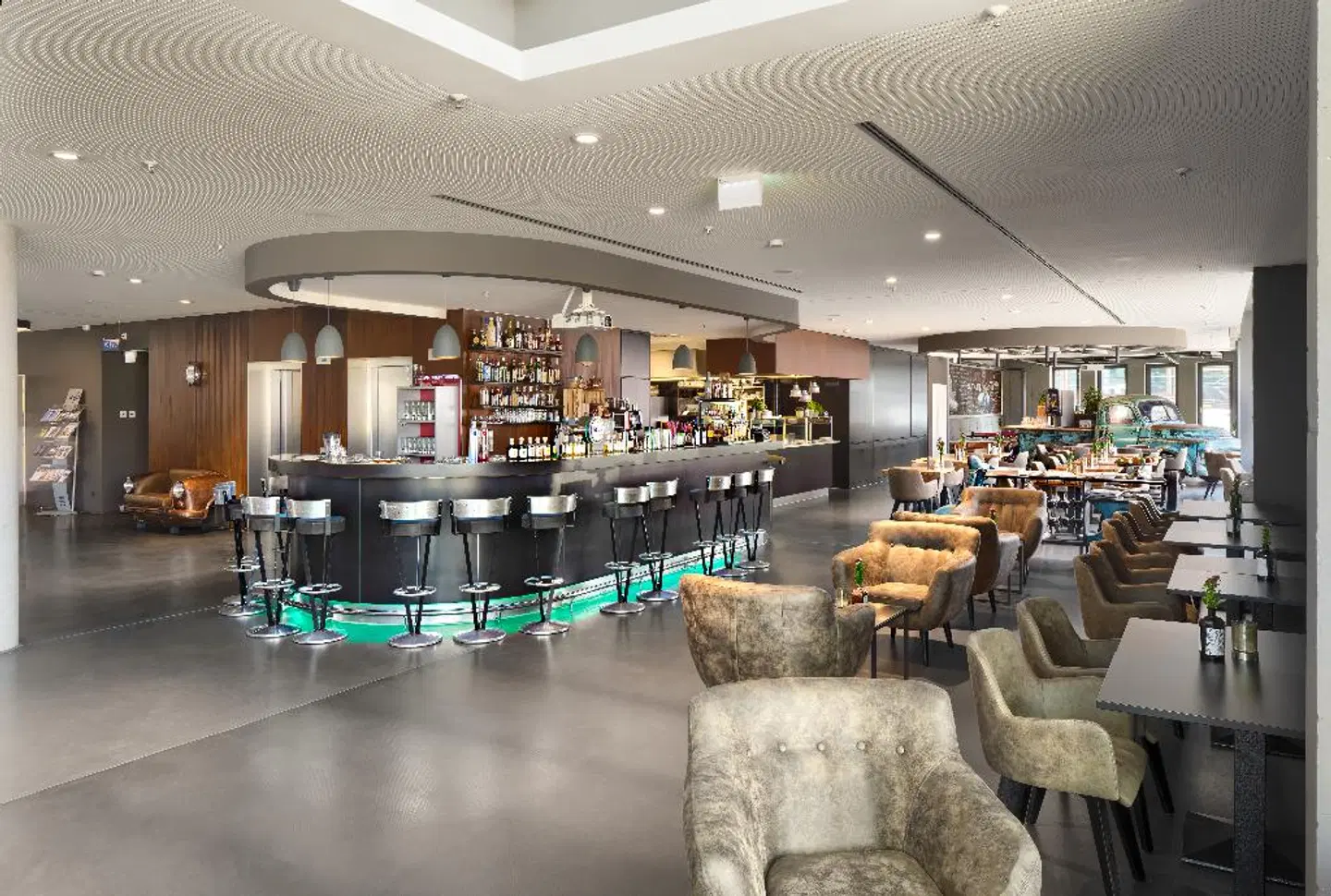 V8 Hotel Classic Motorworld Region Stuttgart Bar