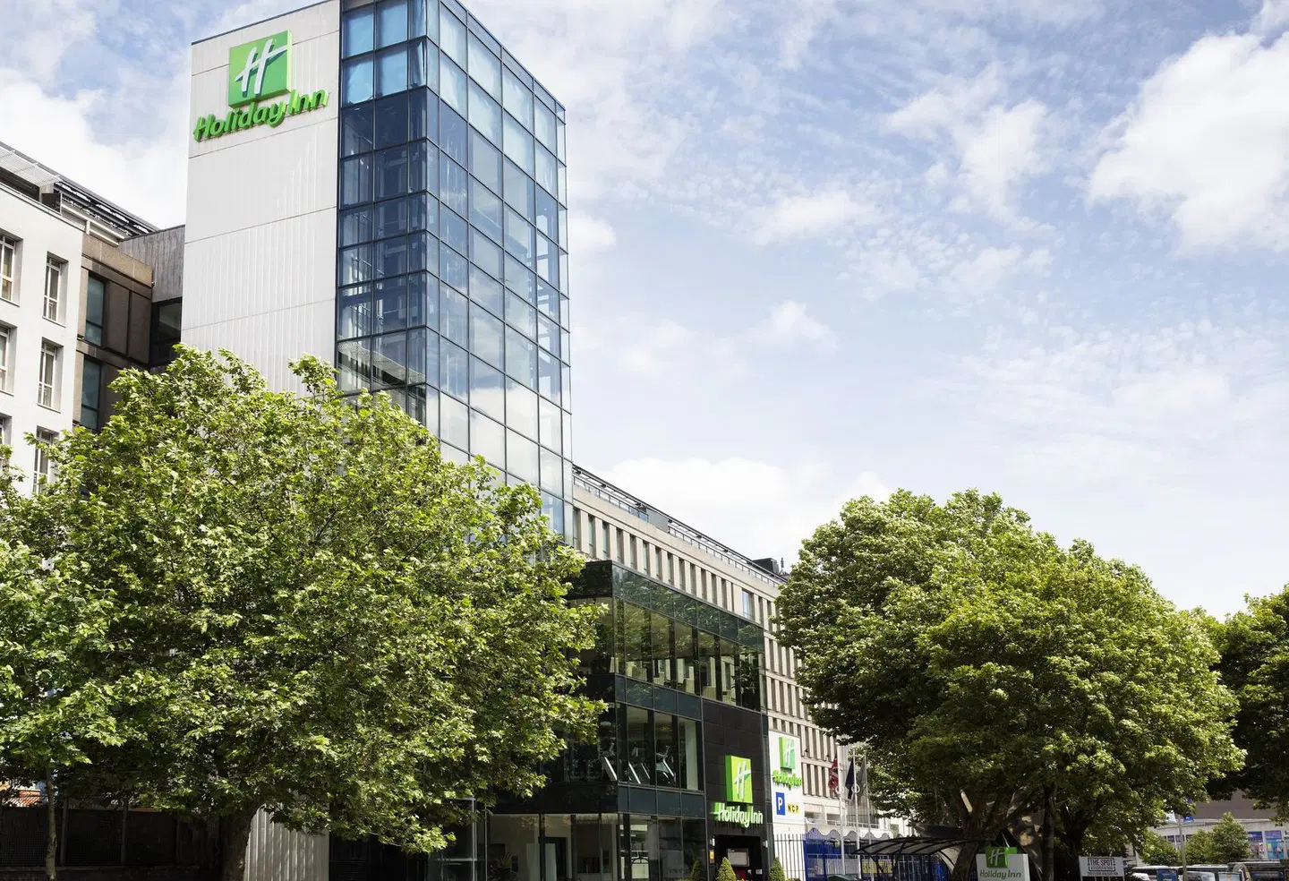 Holiday Inn Bristol City Centre EXTERIOR