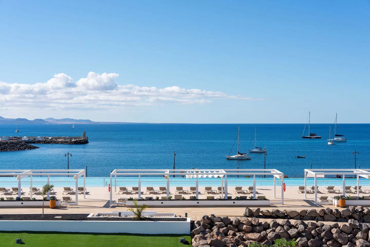 Barceló Playa Blanca Royal Level OUTDOOR_POOL