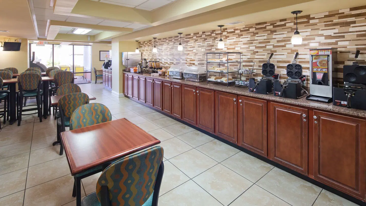 Best Western Ocean Sands Beach Resort LOUNGE_LOBBY