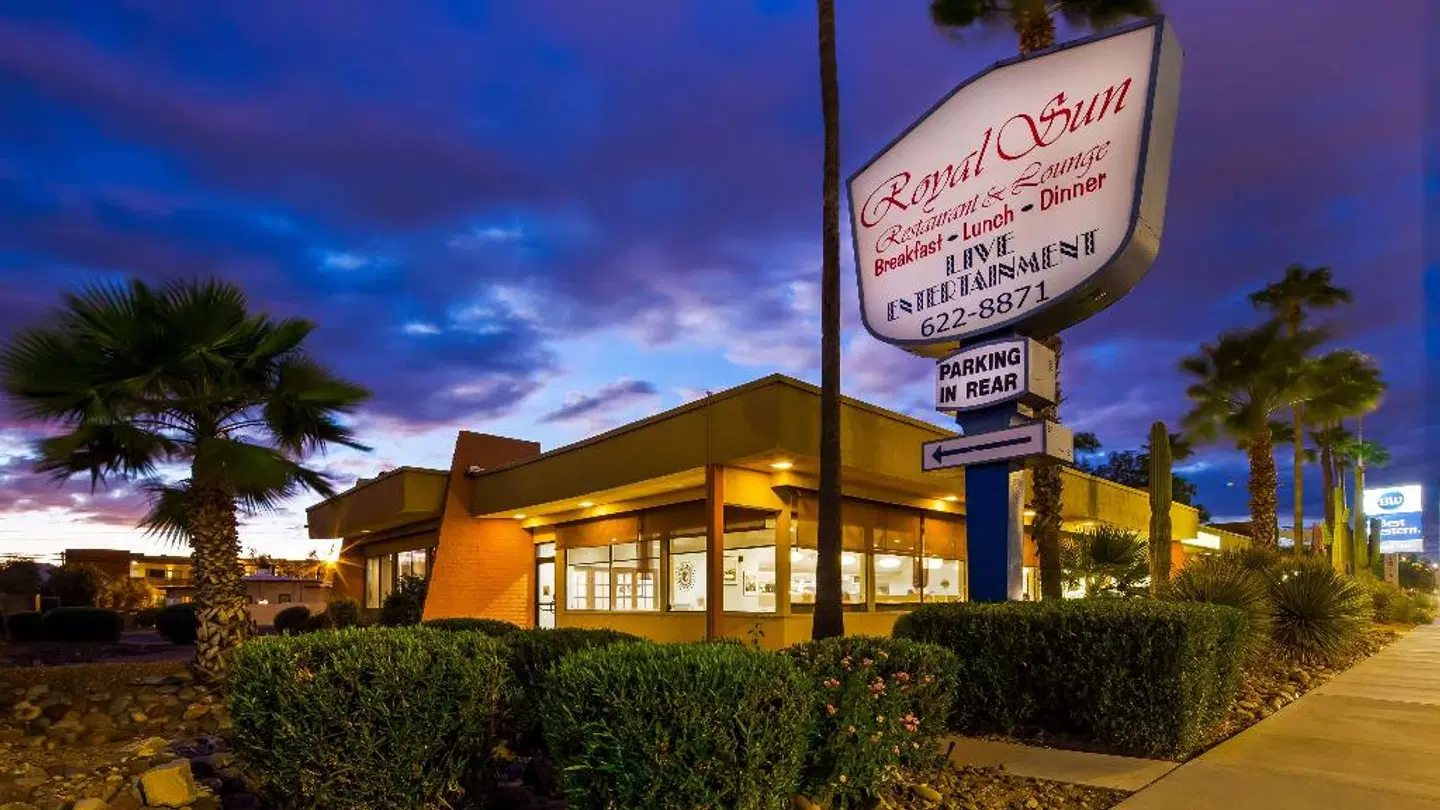 Best Western Plus Royal Sun EXTERIOR