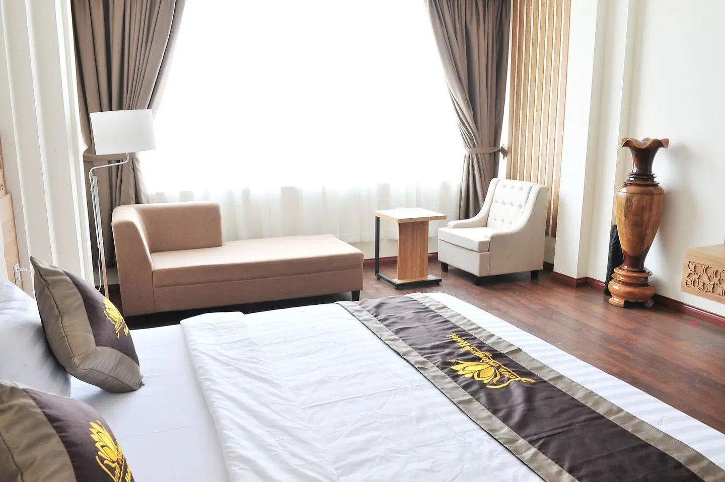 Sen Vang Luxury Hotel ROOM_EXAMPLE