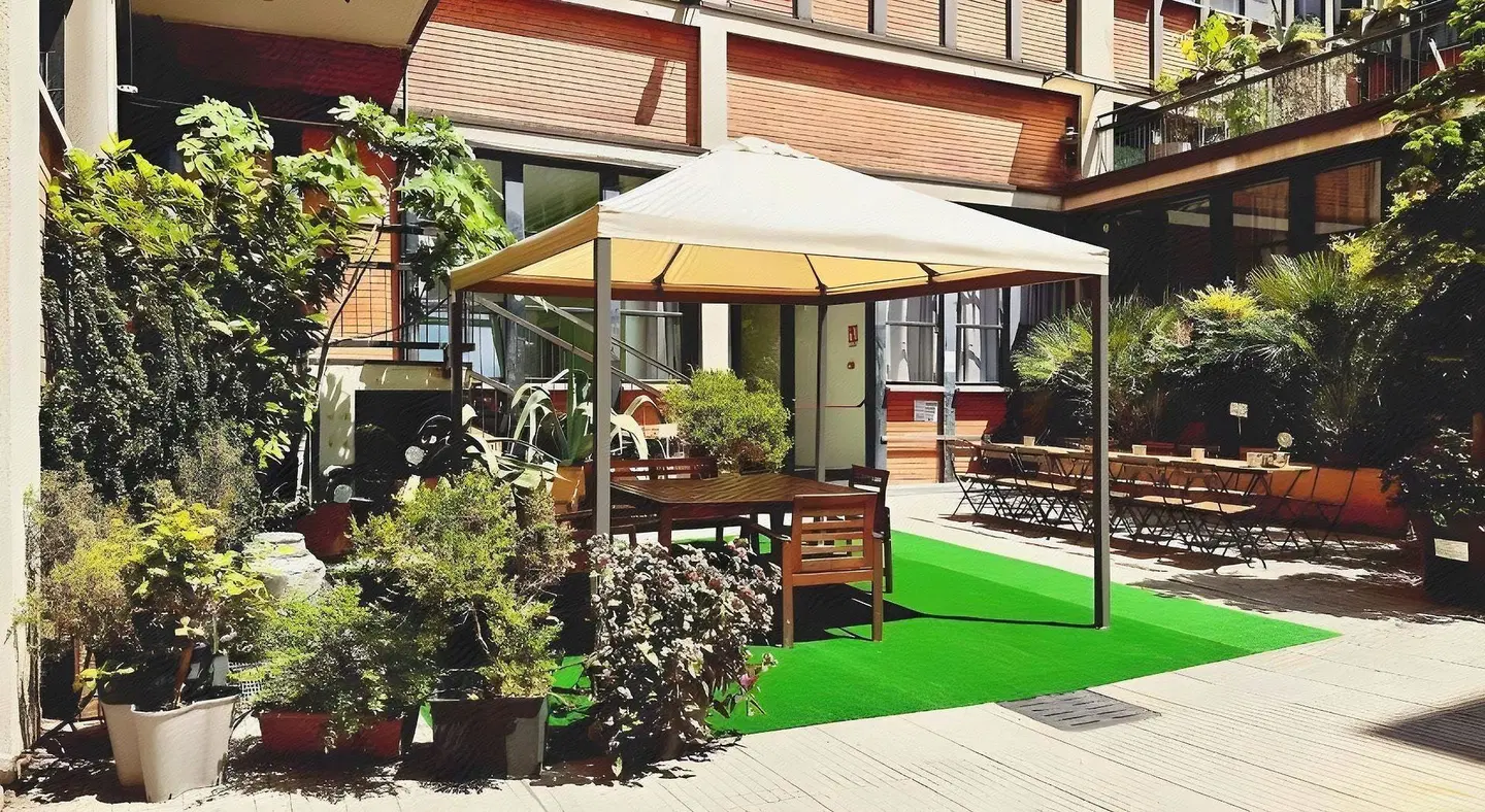 Mio Hostel Terrasse