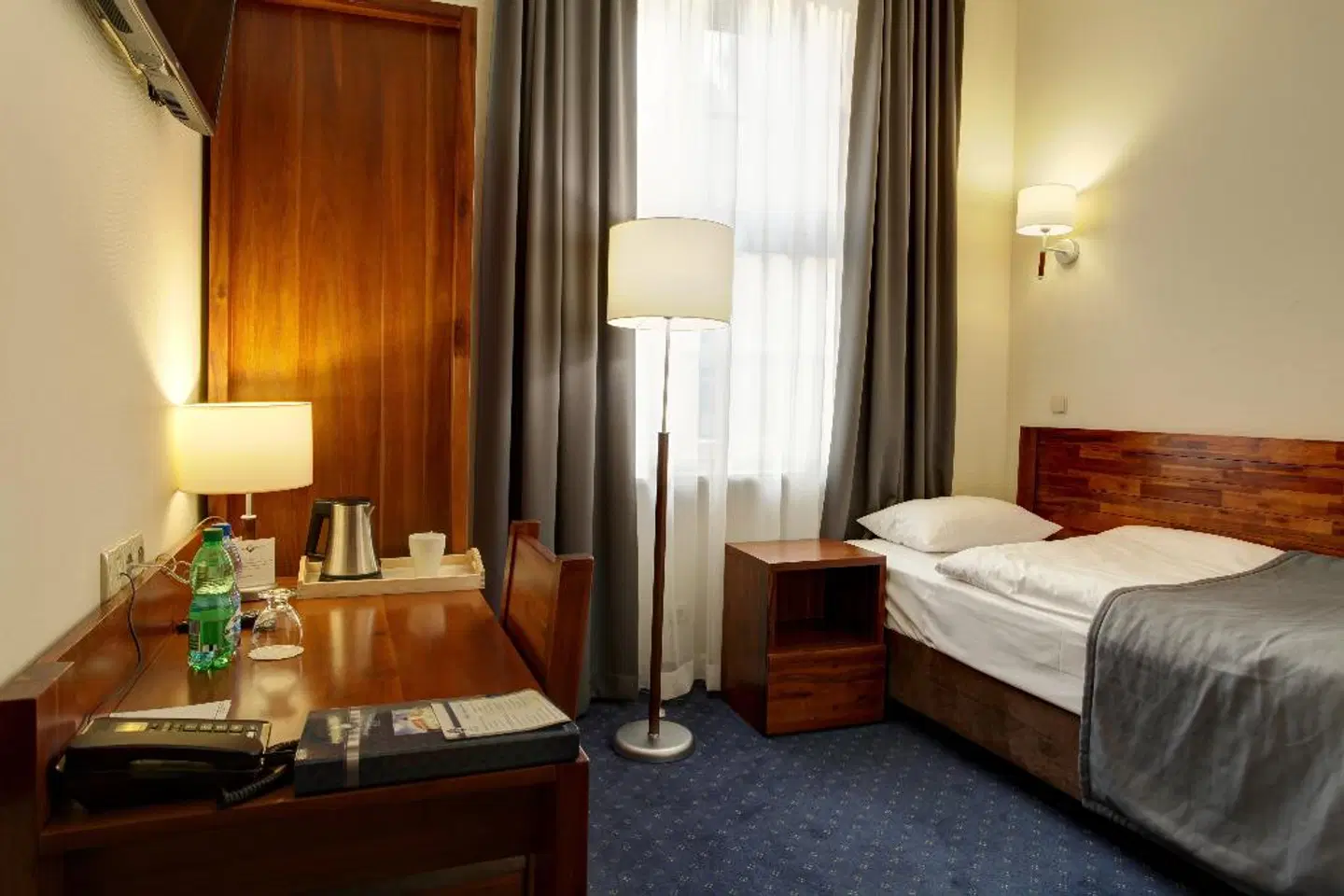 Piast ROOM_EXAMPLE