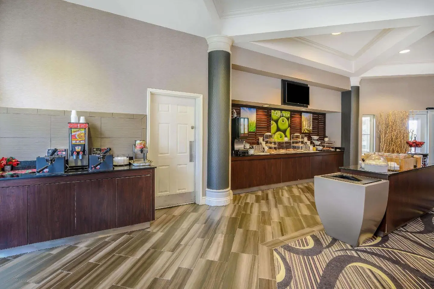 La Quinta Inn & Suites Myrtle Beach Broadway Area LOUNGE_LOBBY