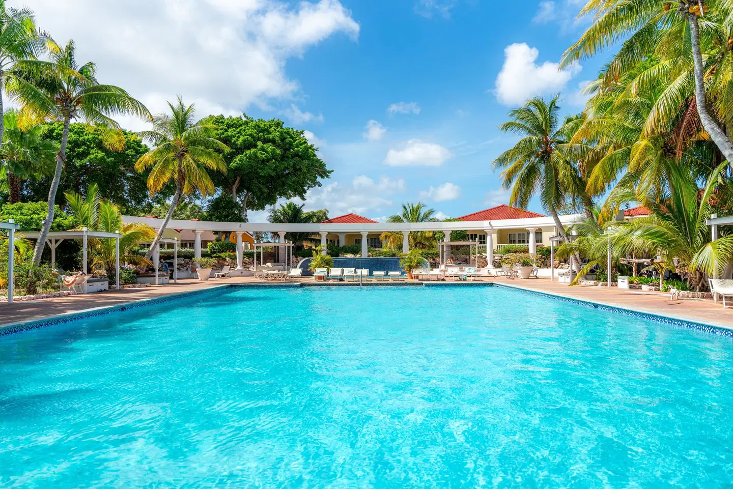 Sonesta Hotels & Resorts Livingstone Curaçao OUTDOOR_POOL