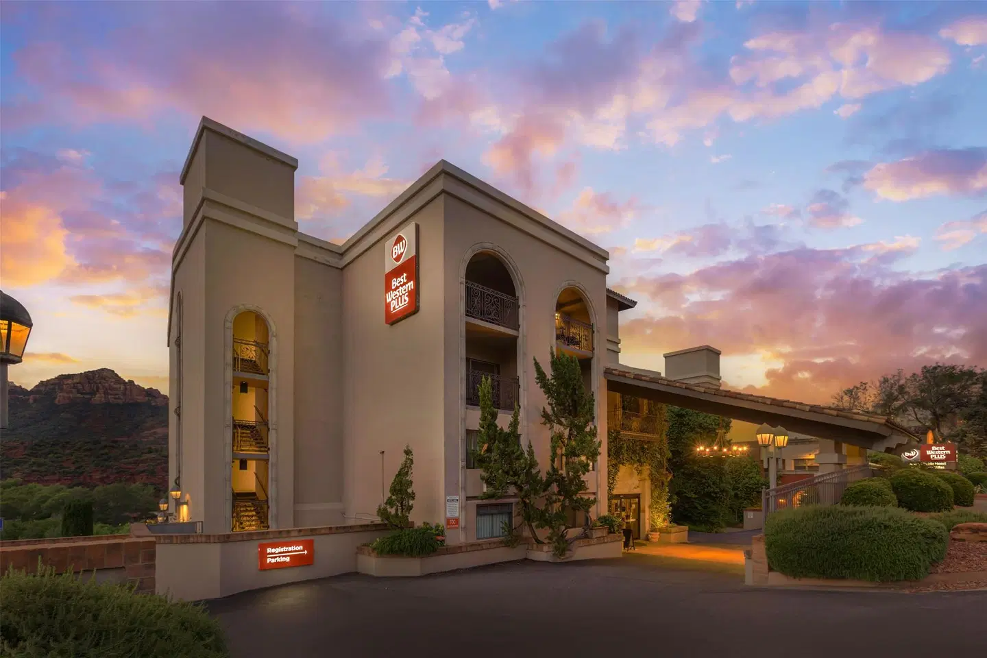 Best Western Plus Arroyo Roble Hotel & Creekside Villas EXTERIOR