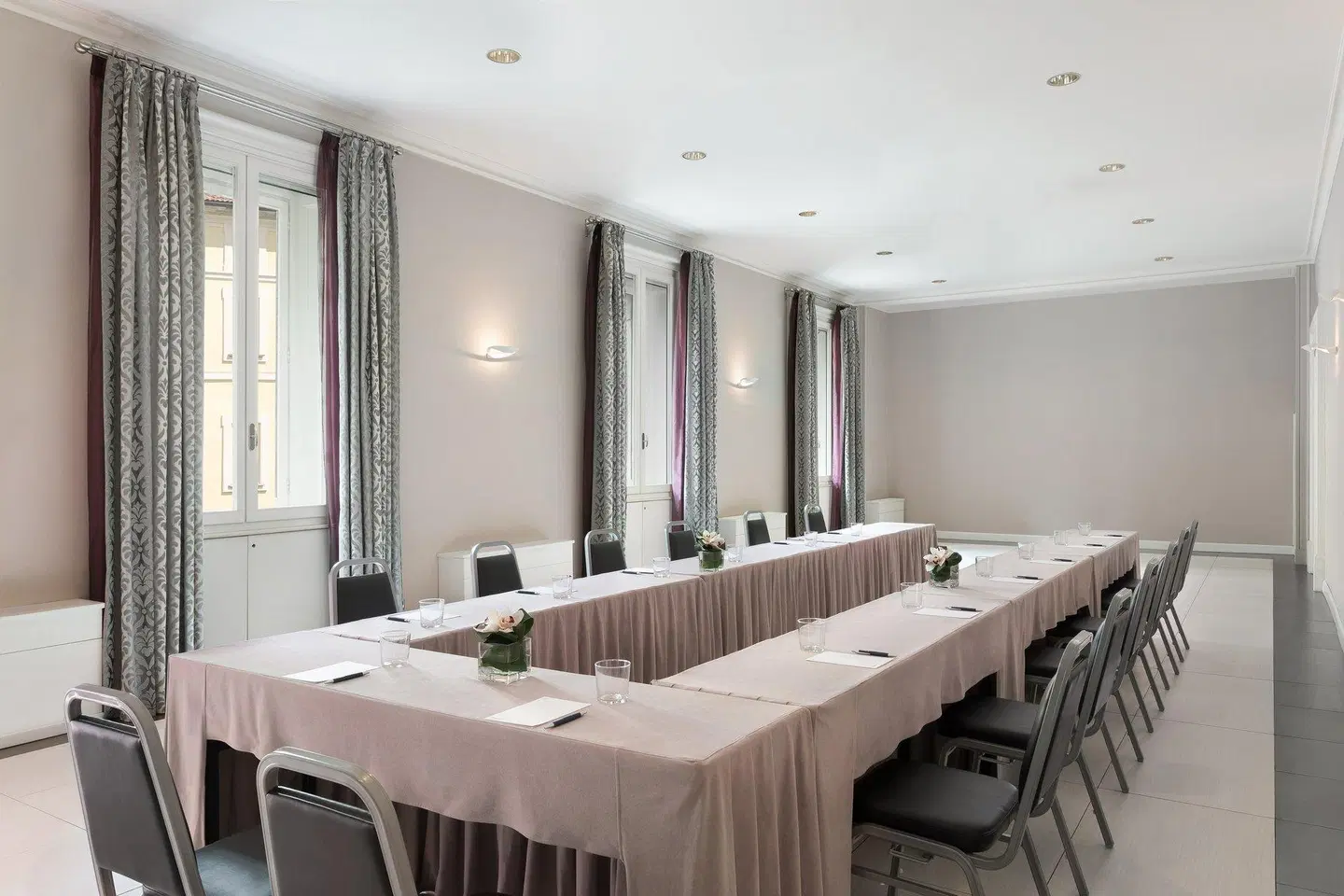 Sheraton Diana Majestic Konferenz