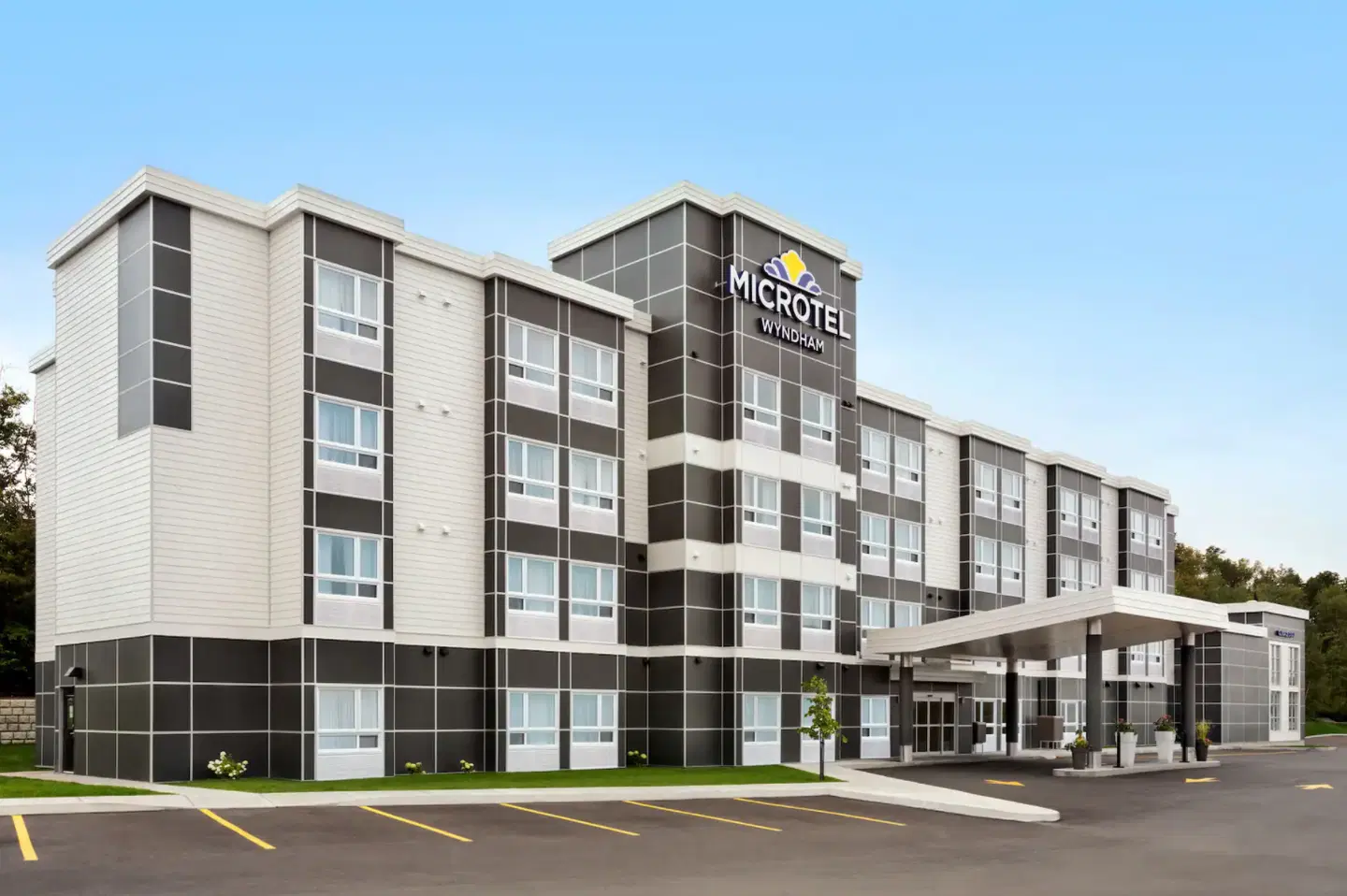 Microtel Inn & Suites Montreal Airport - Dorval QC EXTERIOR