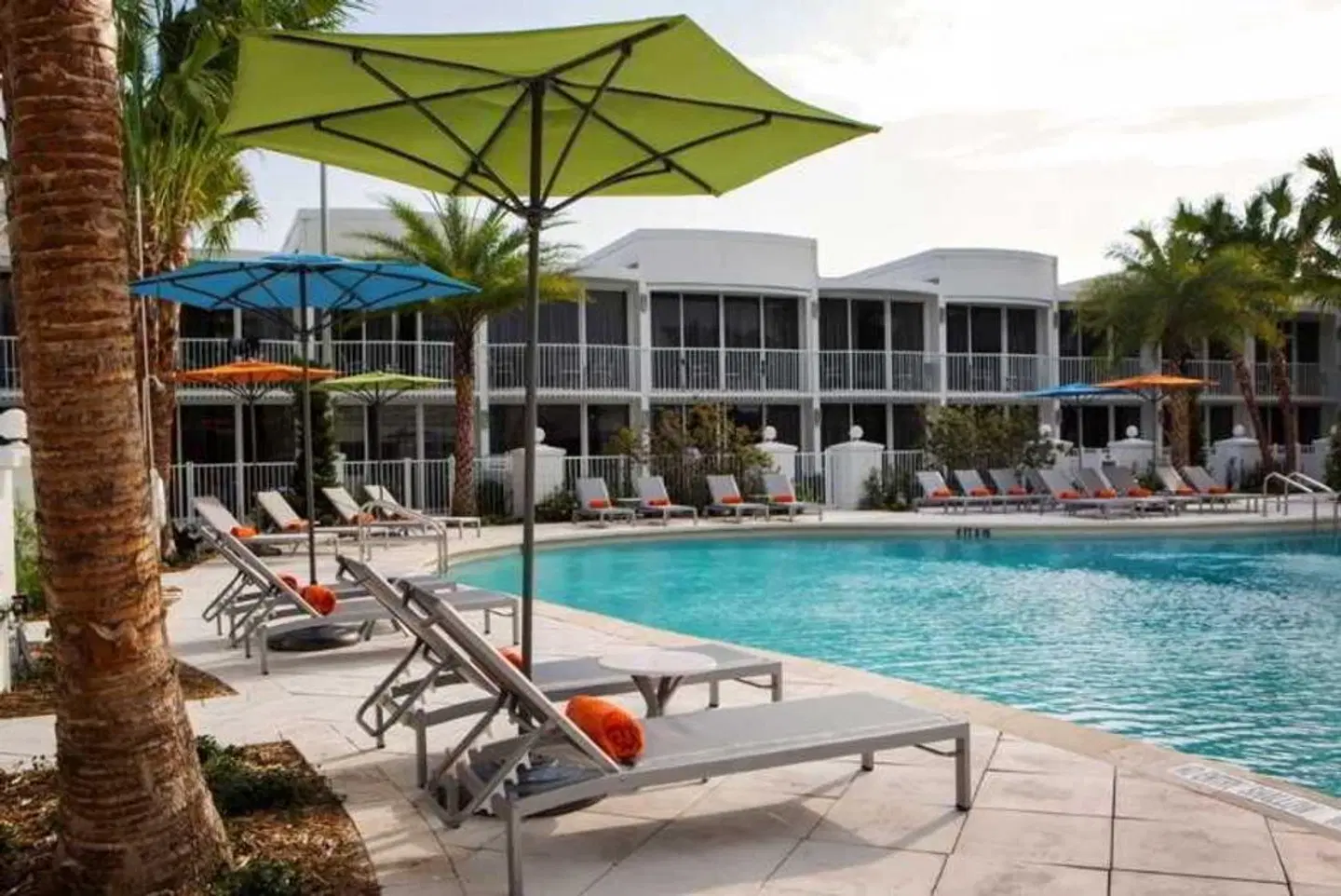B Resort & Spa OUTDOOR_POOL