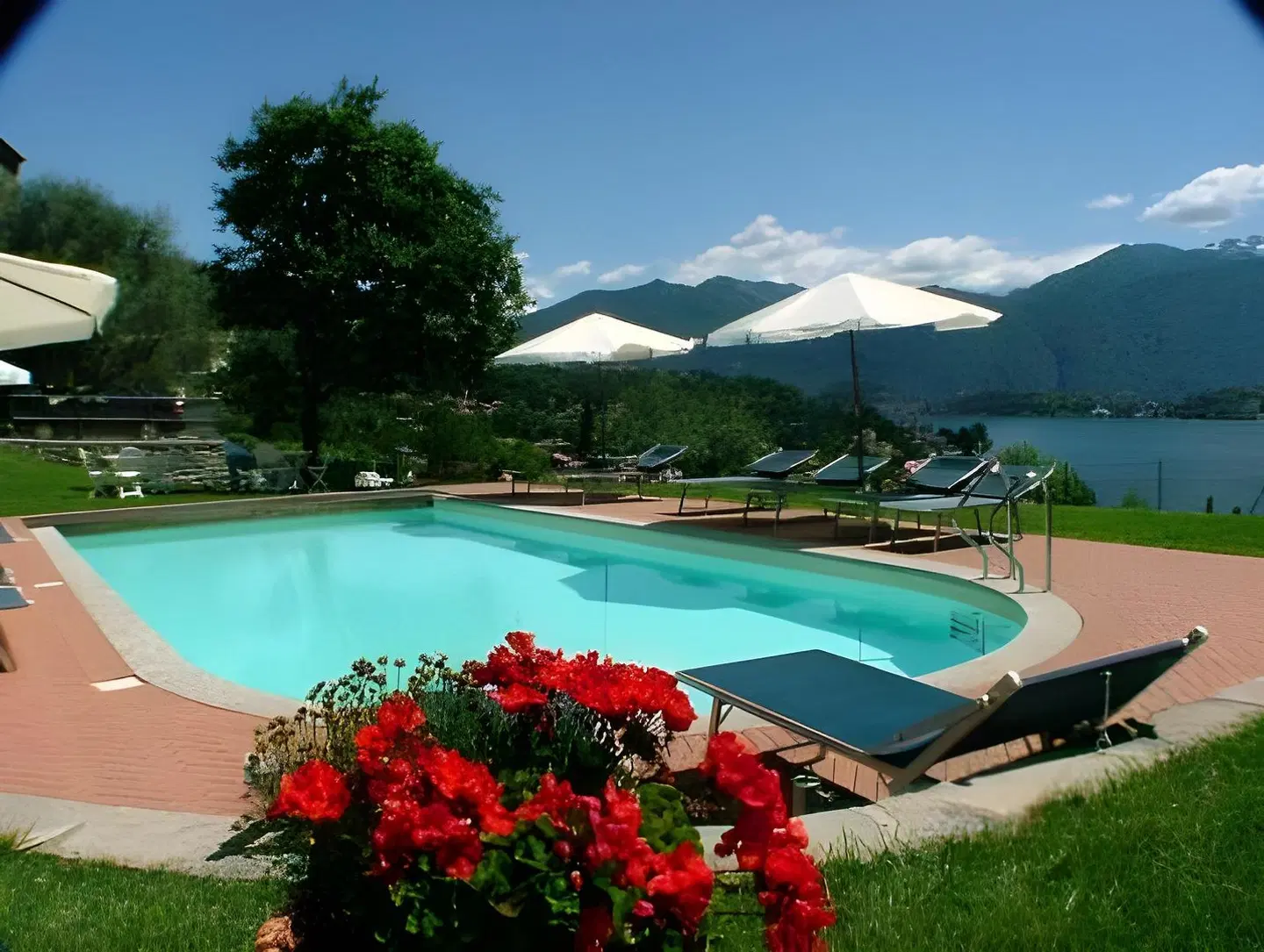 Residence Celeste OUTDOOR_POOL