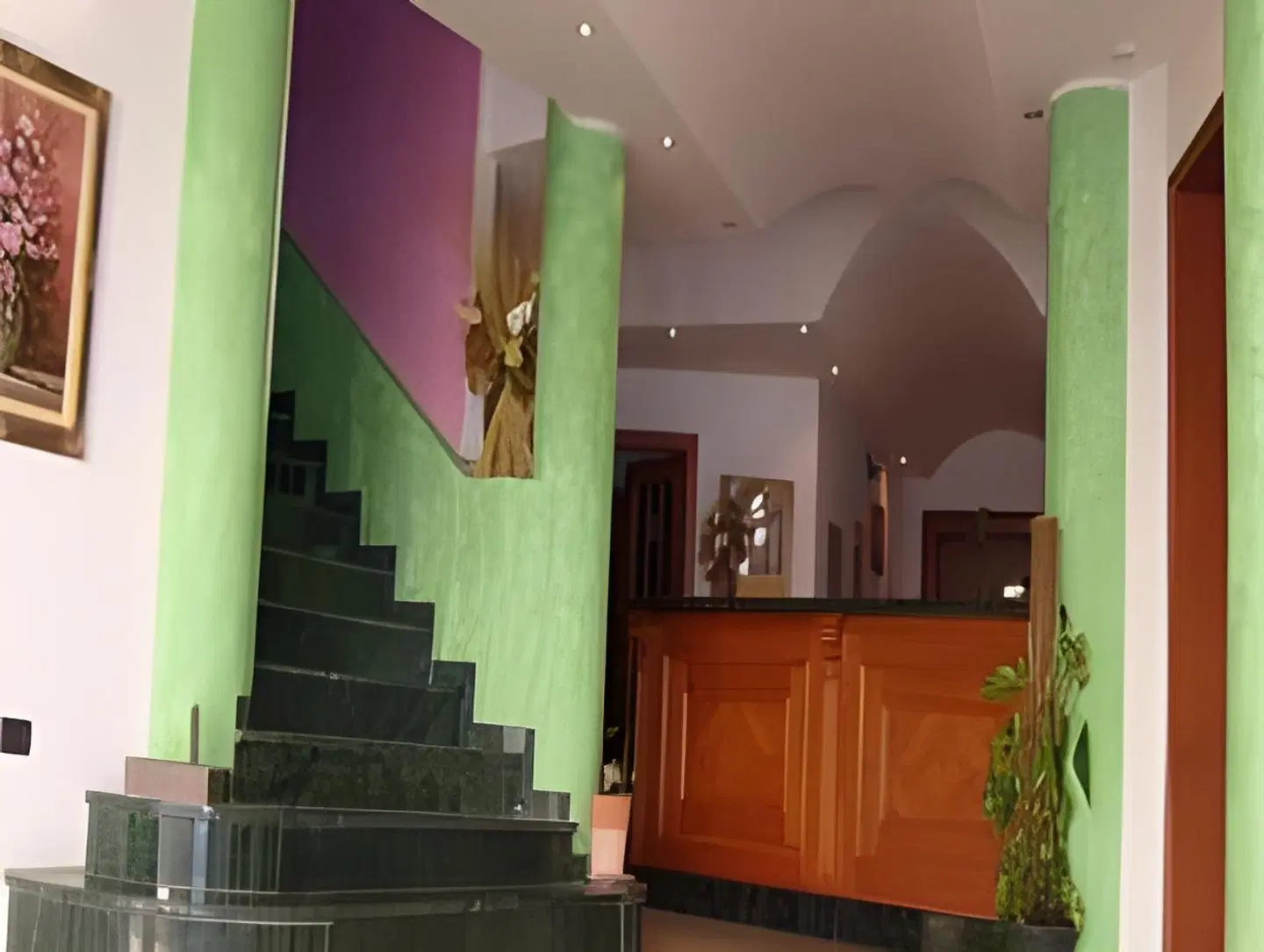 Hotel - Motel Flower LOUNGE_LOBBY