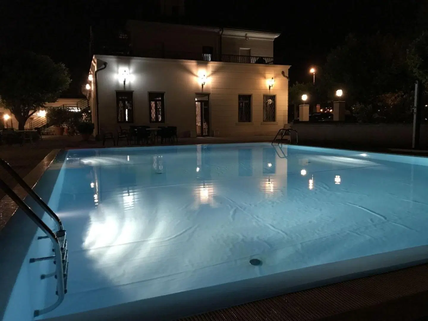 Dogana Hallenbad