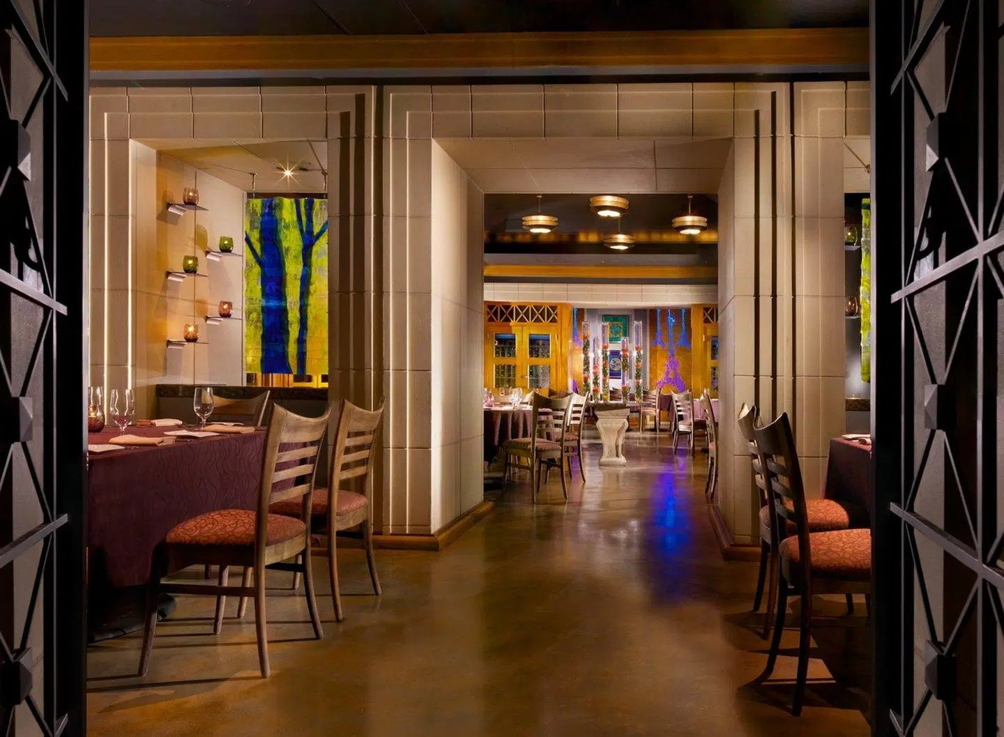Omni Los Angeles Hotel at California Plaza Bar