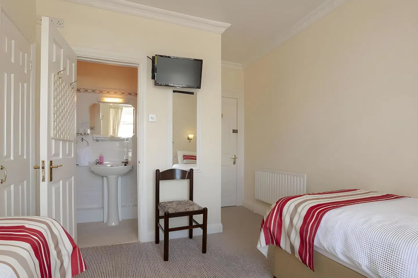 The Waterfront (Adults Only) ROOM_EXAMPLE