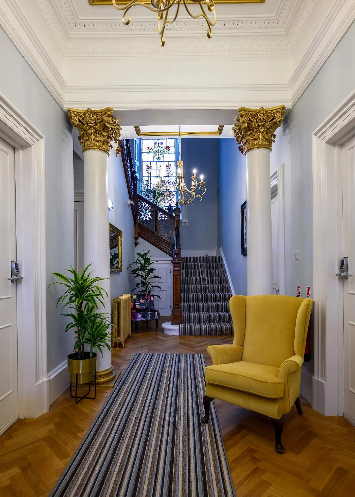 The Clarendon LOUNGE_LOBBY