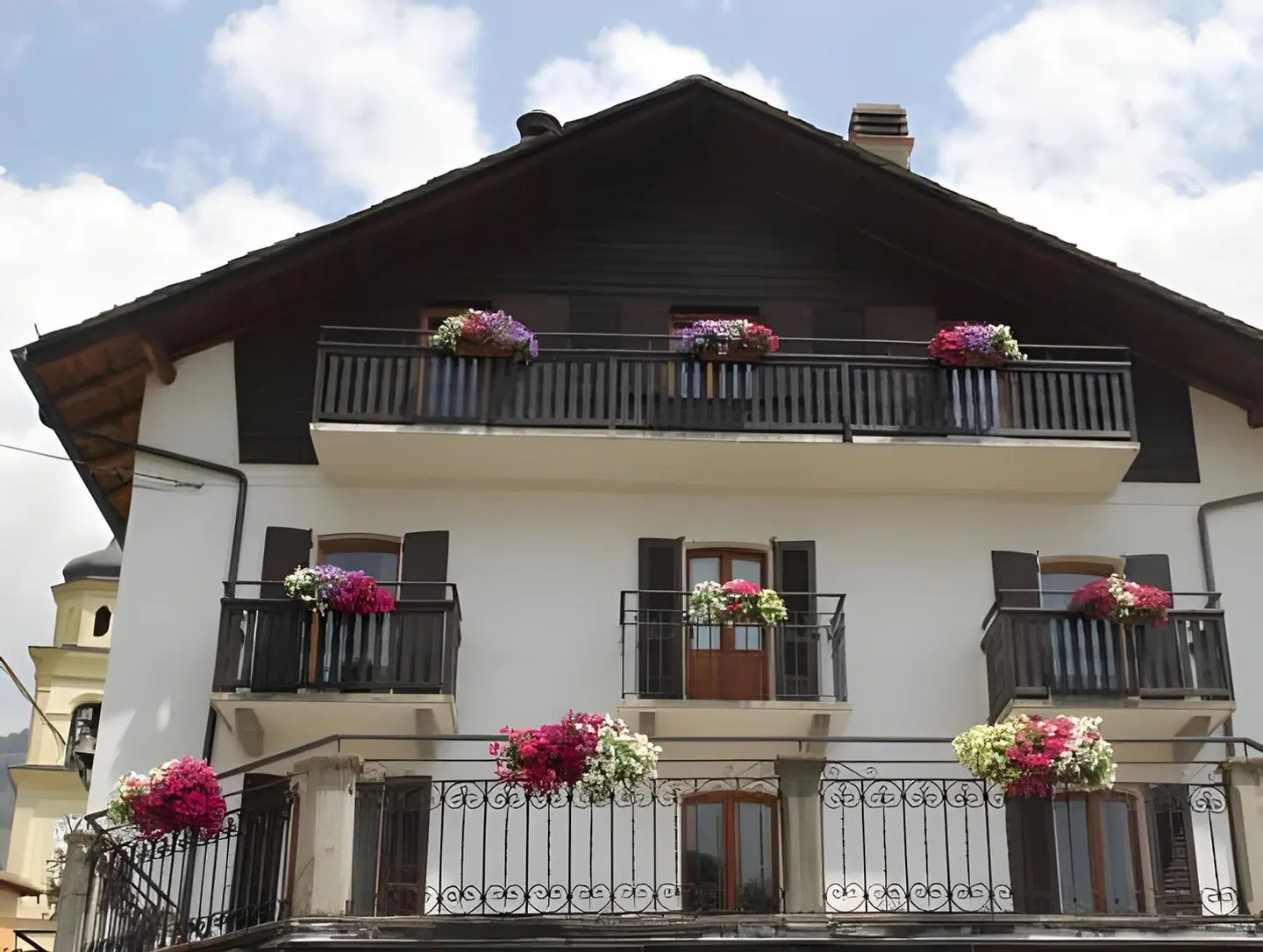 Roseg EXTERIOR