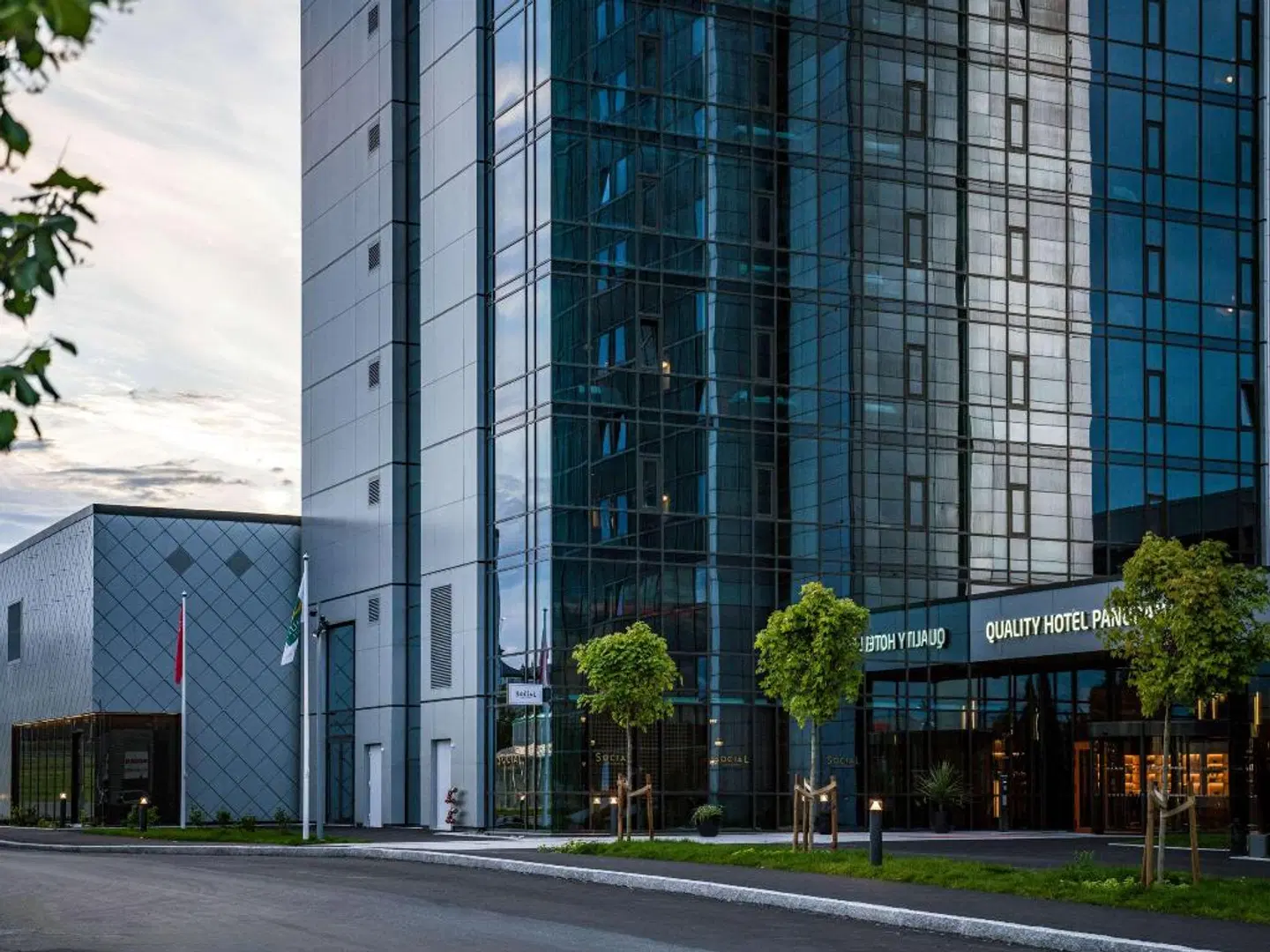 Quality Hotel Panorama EXTERIOR