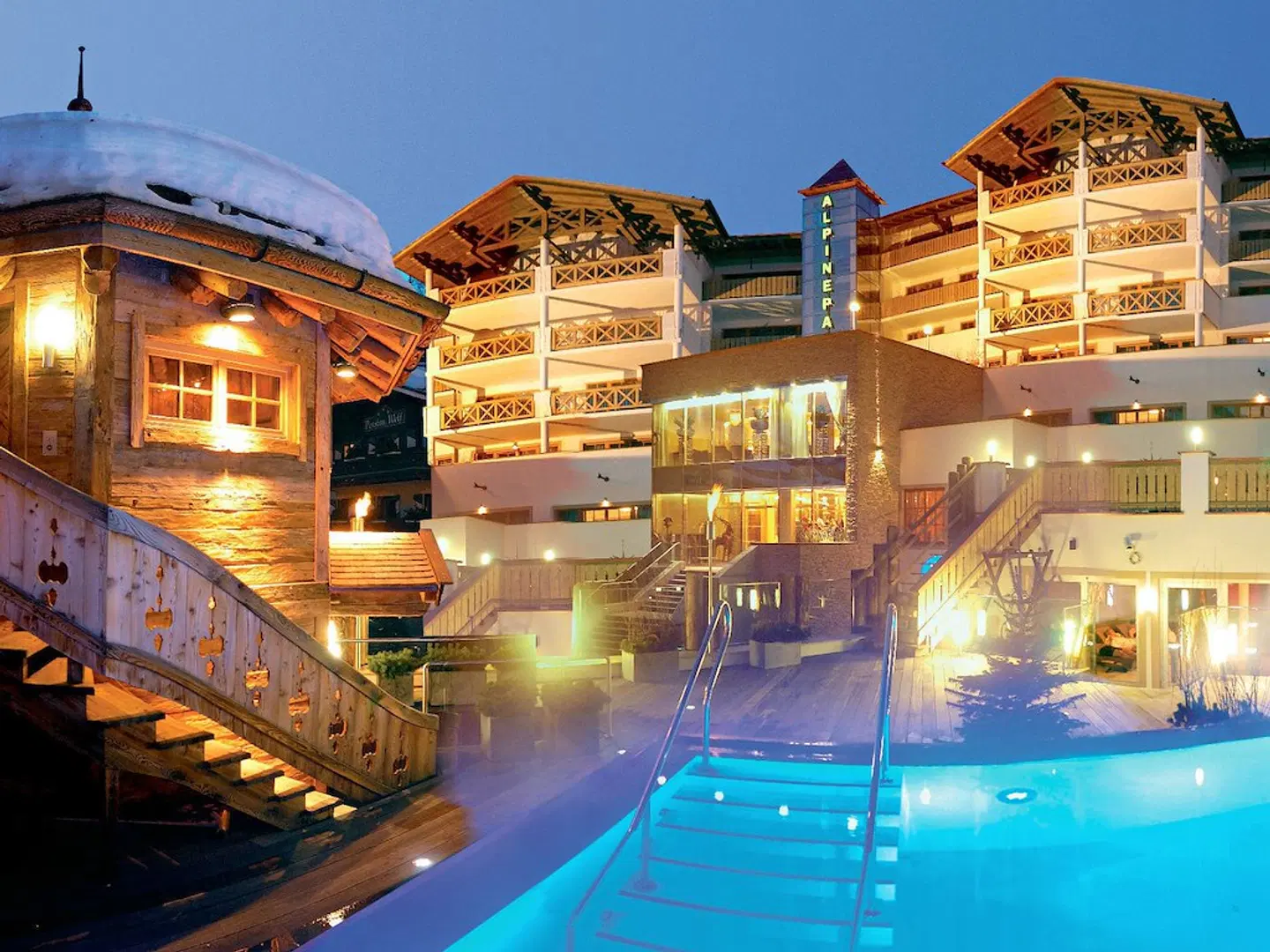 Hotel Alpine Palace OUTDOOR_POOL