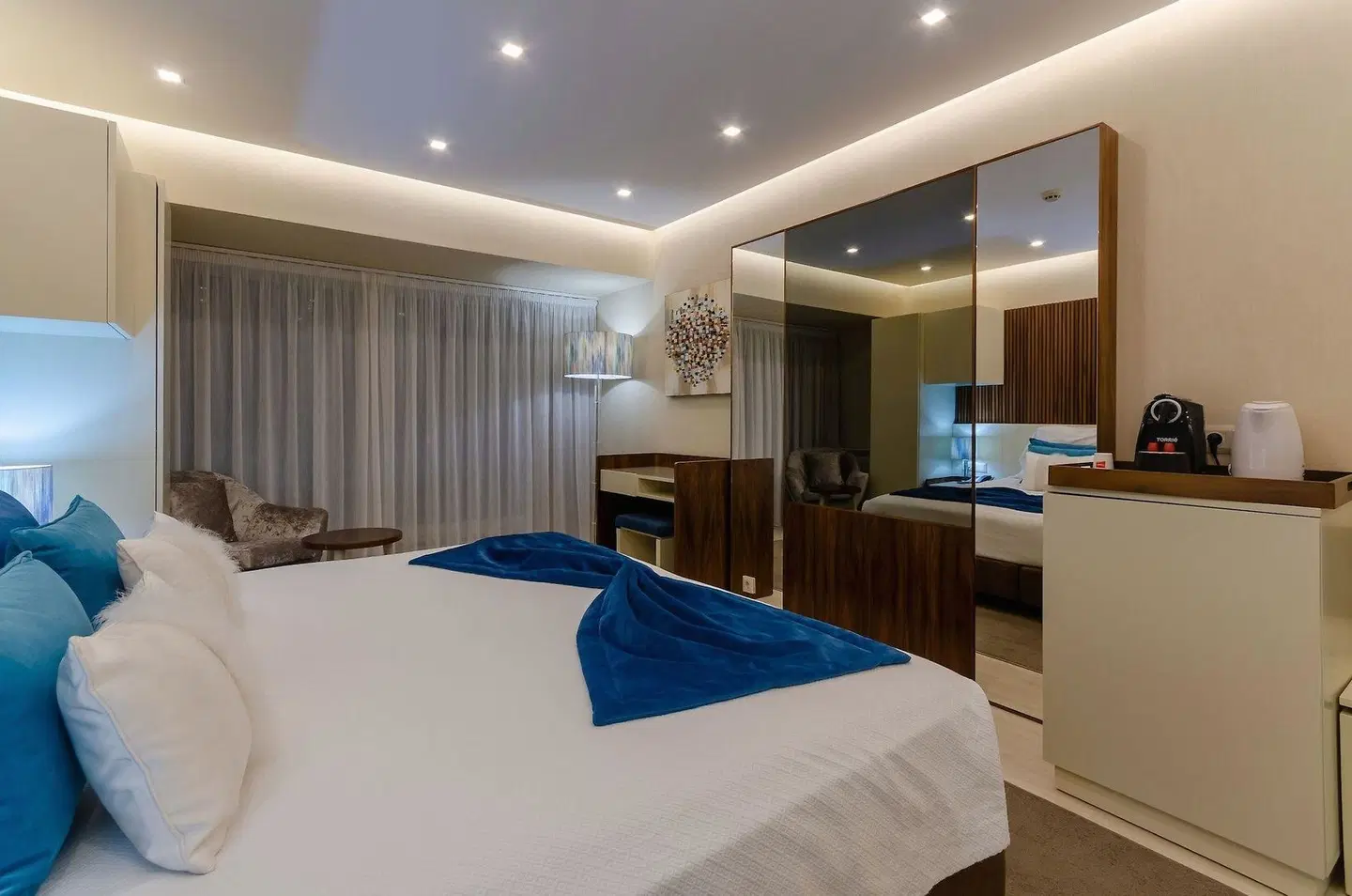 Lido ROOM_EXAMPLE
