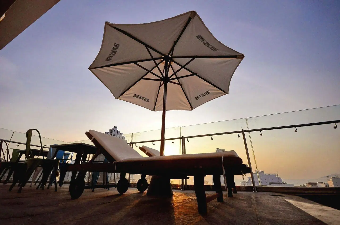 Mega Light Hotel TERRACE