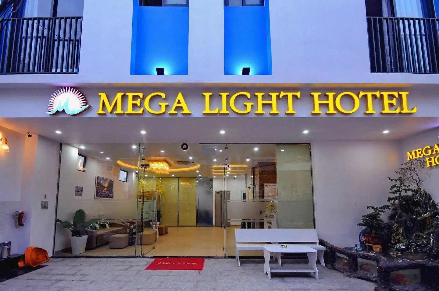 Mega Light Hotel EXTERIOR