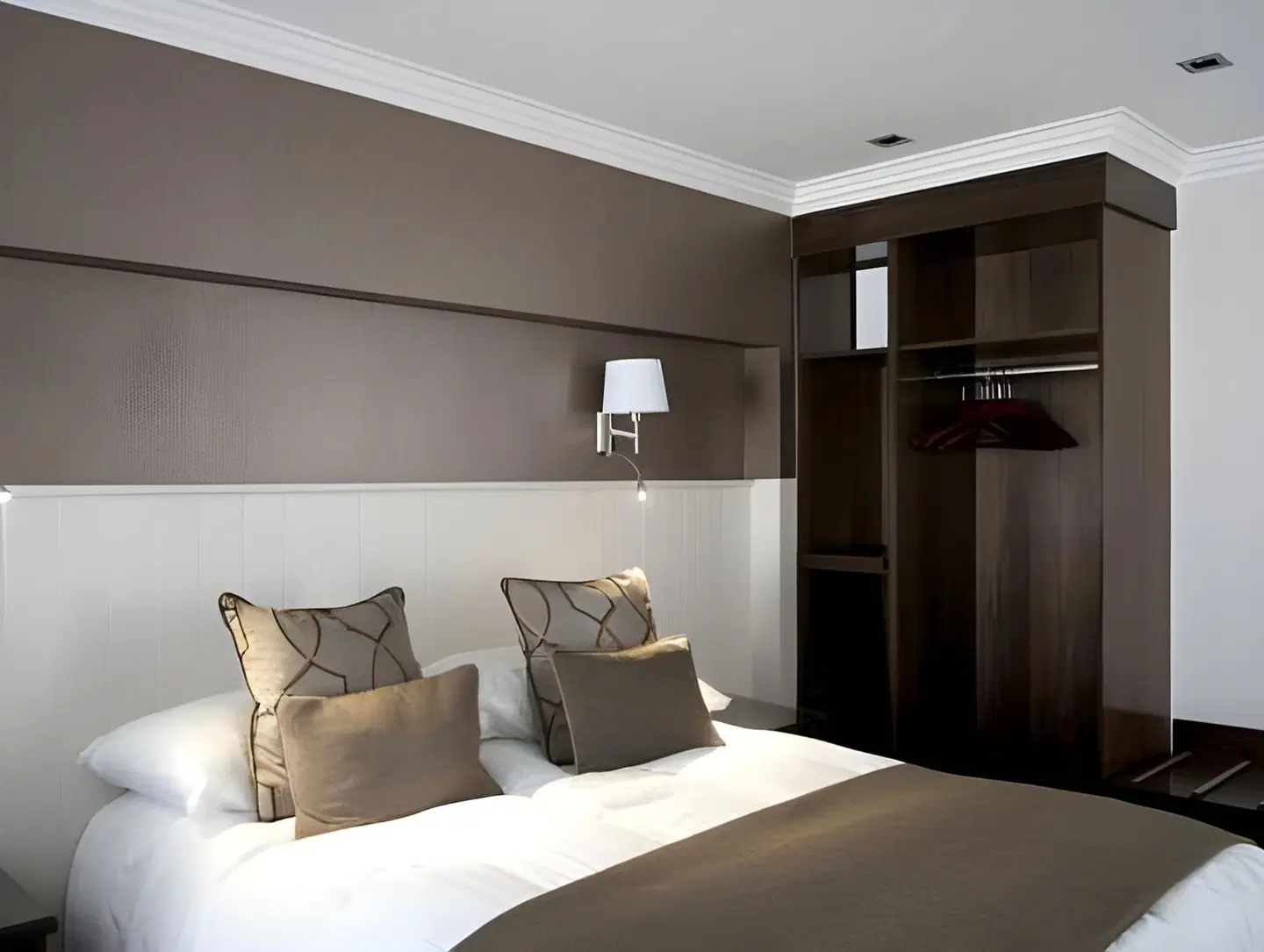 The Bianconi Inn ROOM_EXAMPLE