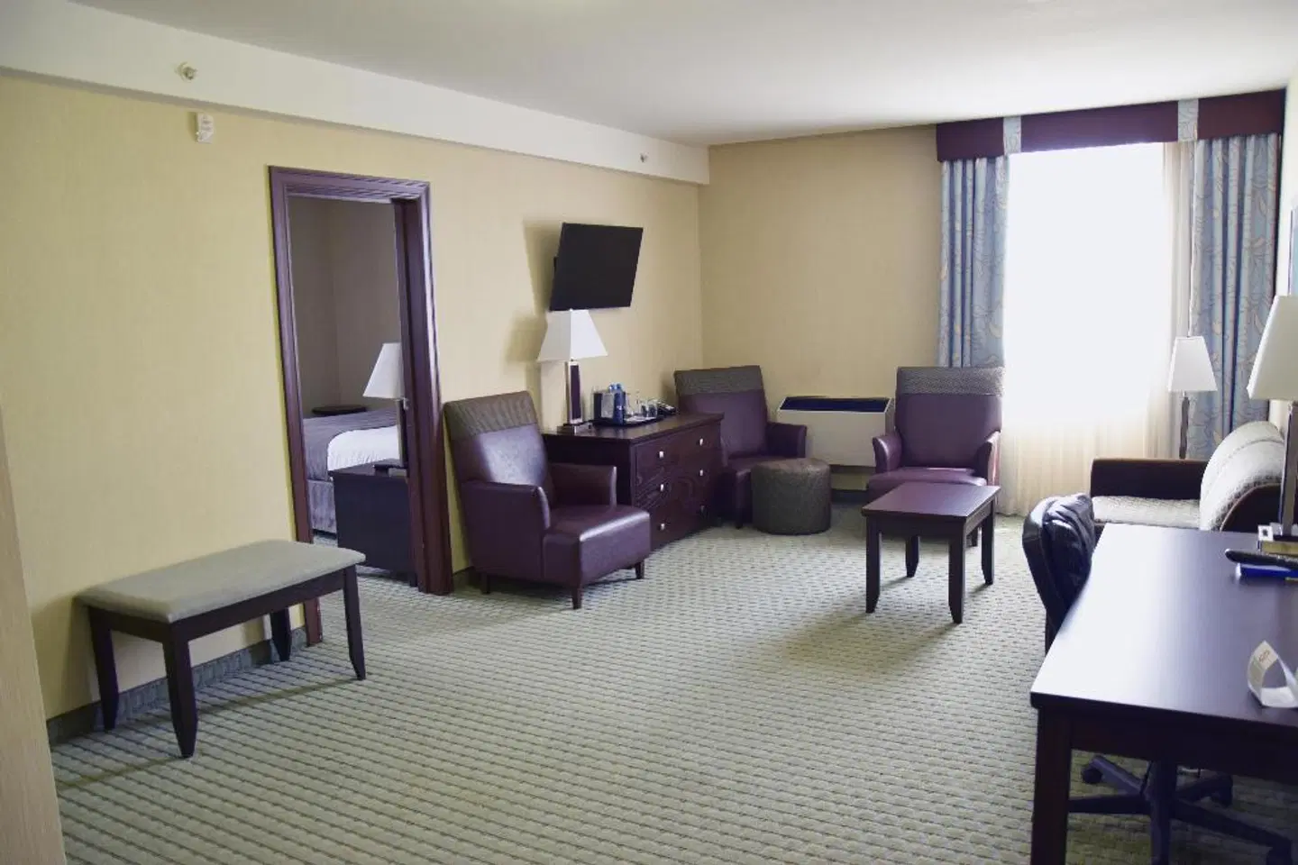 Coast Lethbridge Hotel & Conference Centre ROOM_EXAMPLE