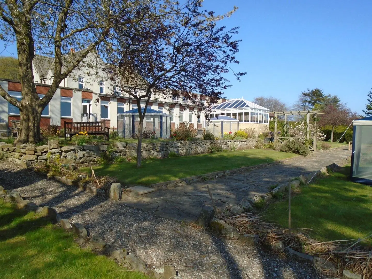 Pitbauchlie House Garten