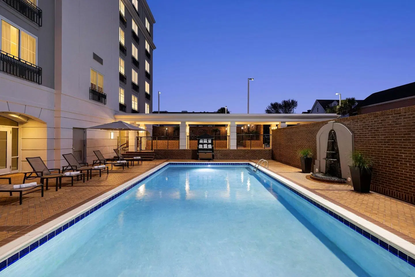 Courtyard by Marriott Charleston Historic District OUTDOOR_POOL