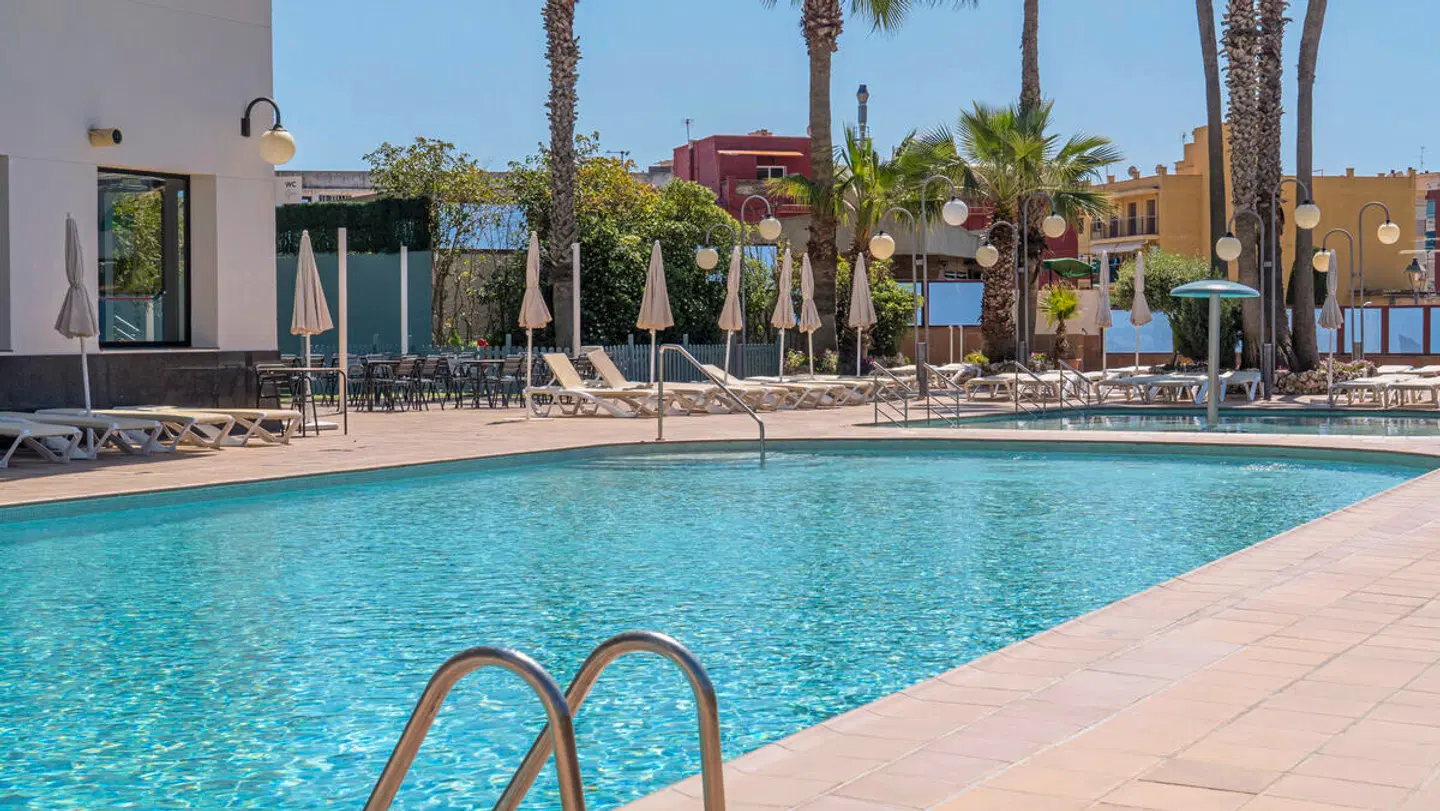 htop Jadhe OUTDOOR_POOL