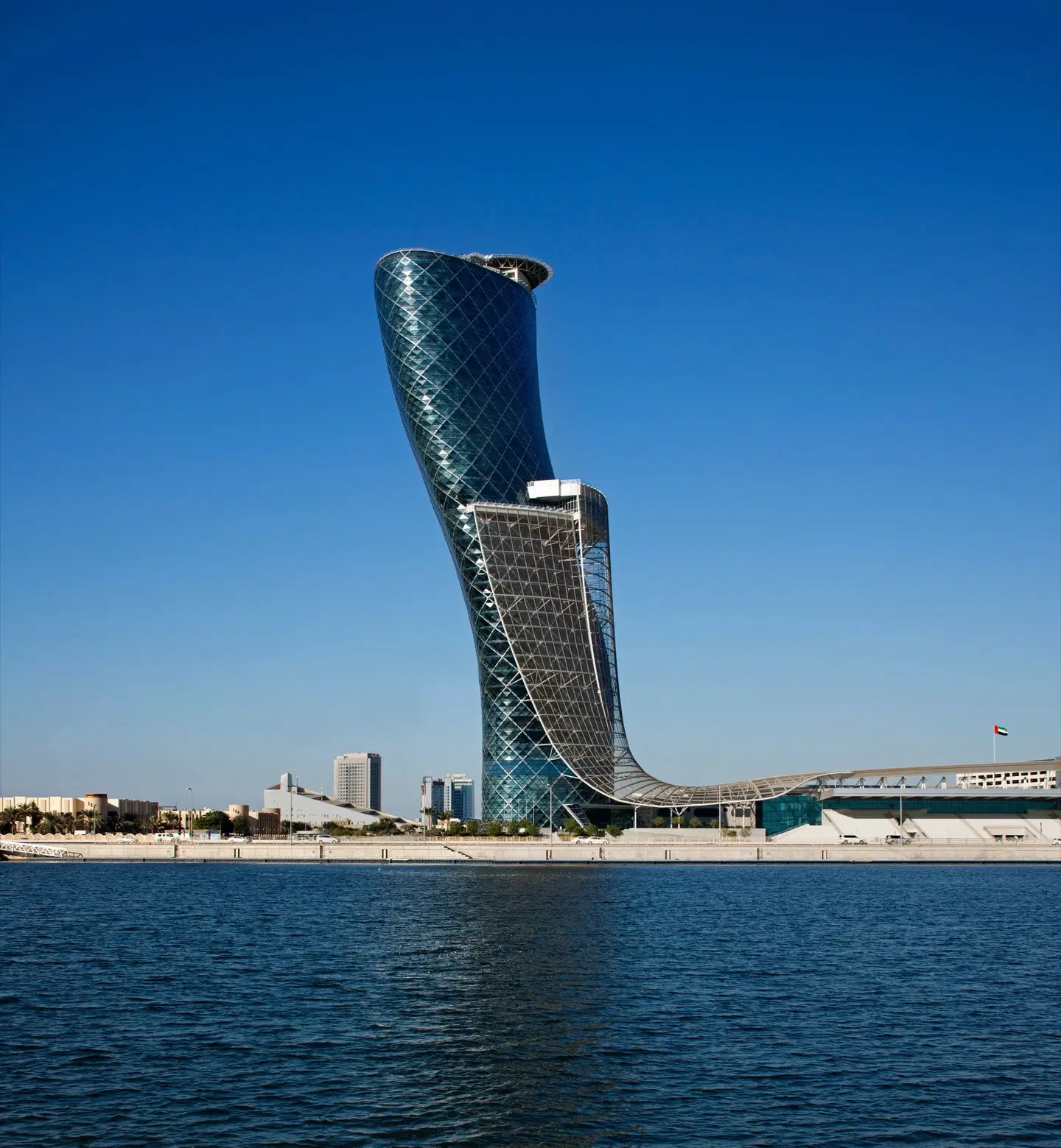 Andaz Capital Gate Abu Dhabi-A concept by Hyatt Tiere