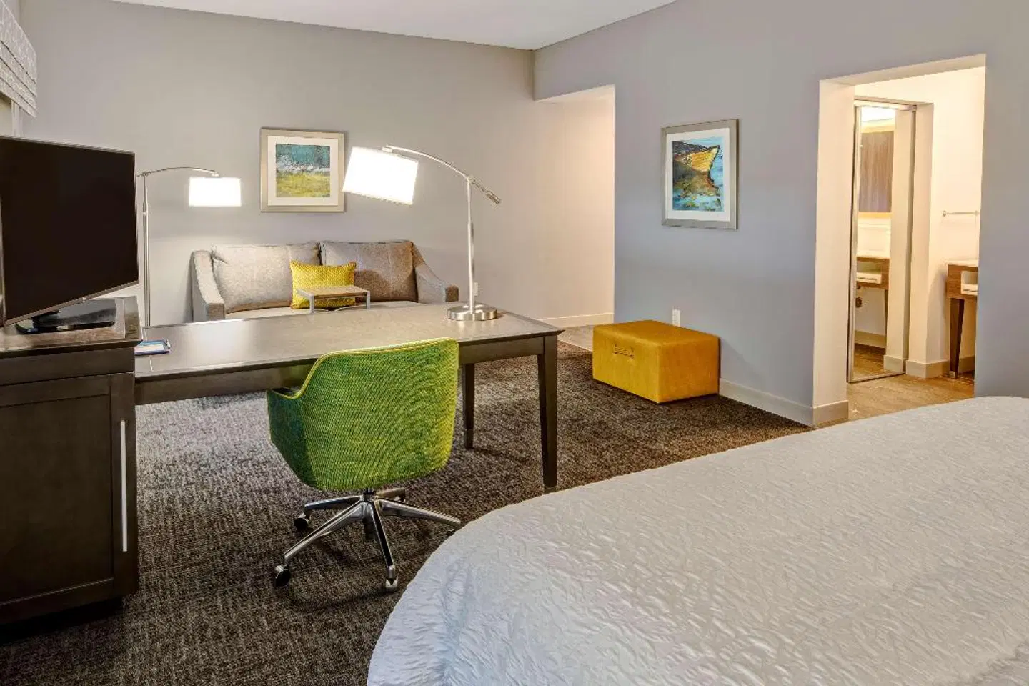 Hampton Inn & Suites San Jose Airport ROOM_EXAMPLE