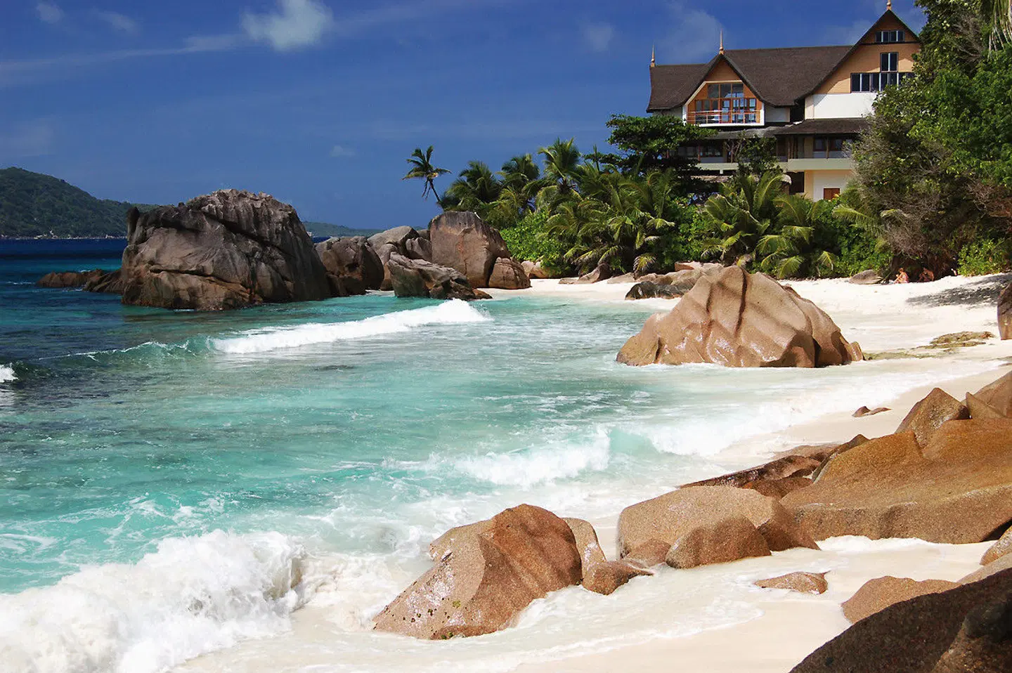Patatran Village BEACH