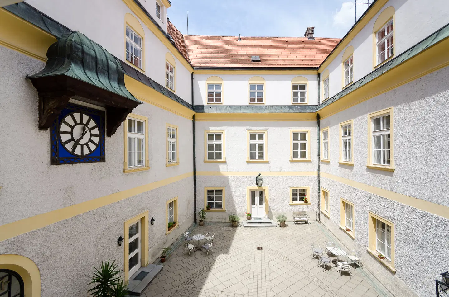 Hotel Schloss Gumpoldskirchen EXTERIOR