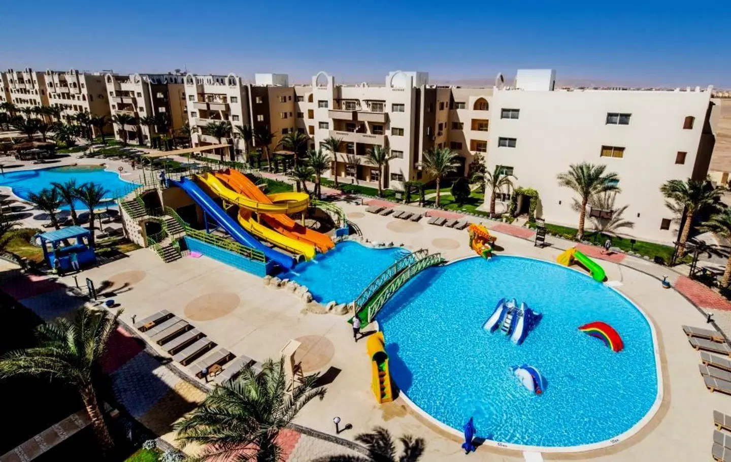 El Karma Aqua Beach Resort OUTDOOR_POOL