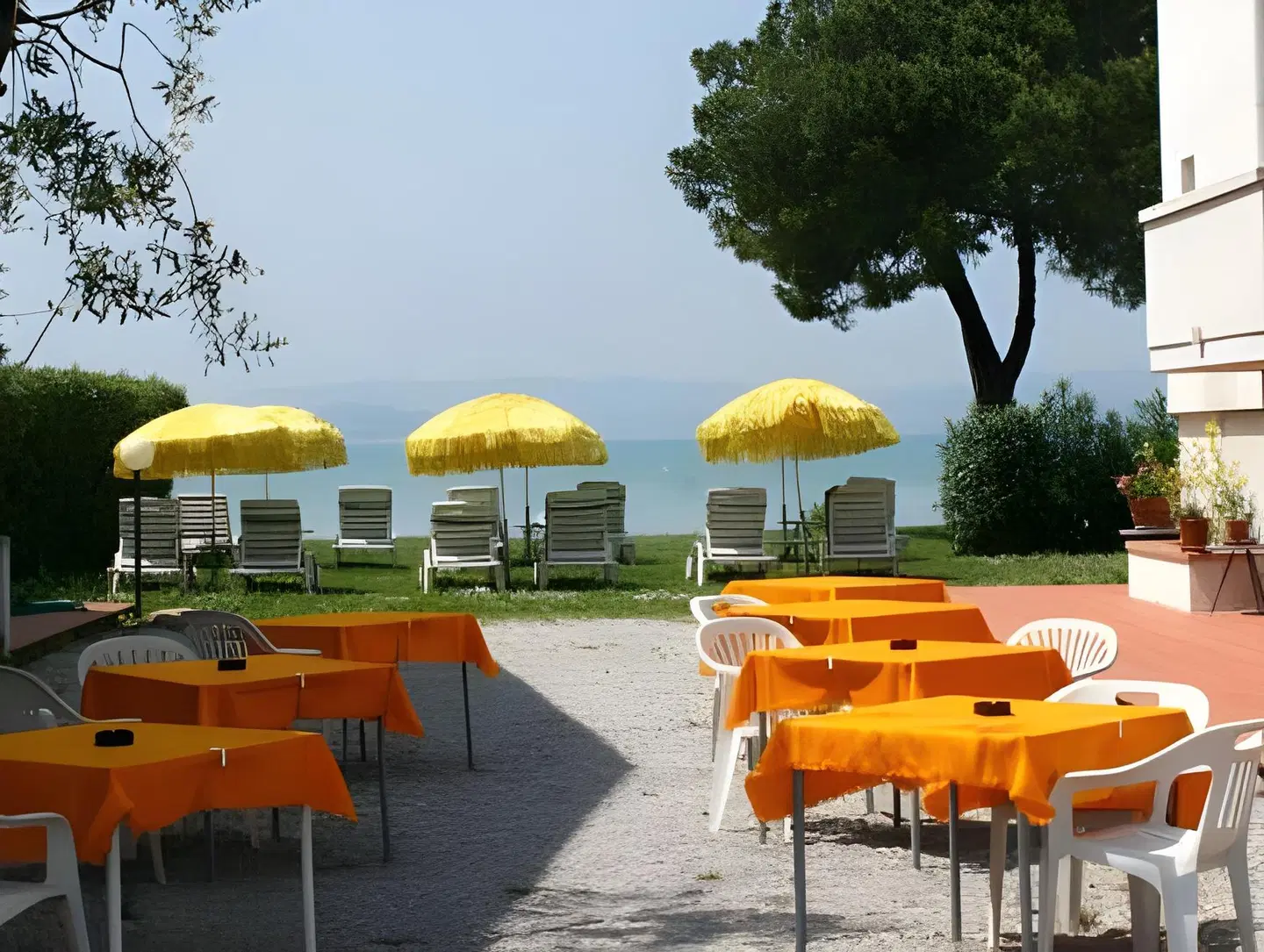Hotel Saviola Terrasse